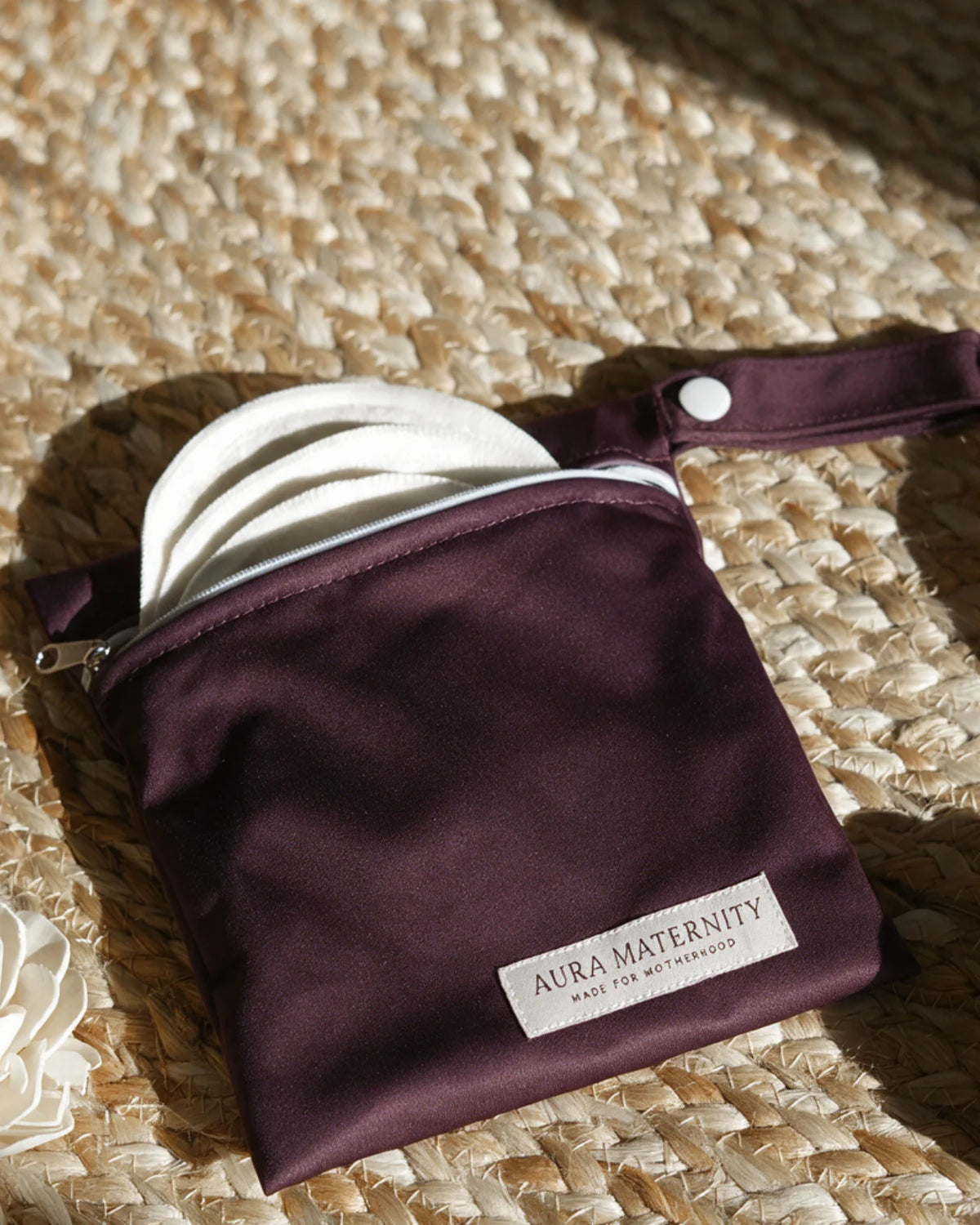 Organic Bamboo Nursing Pads — 10-Pad Set with Washable Bag