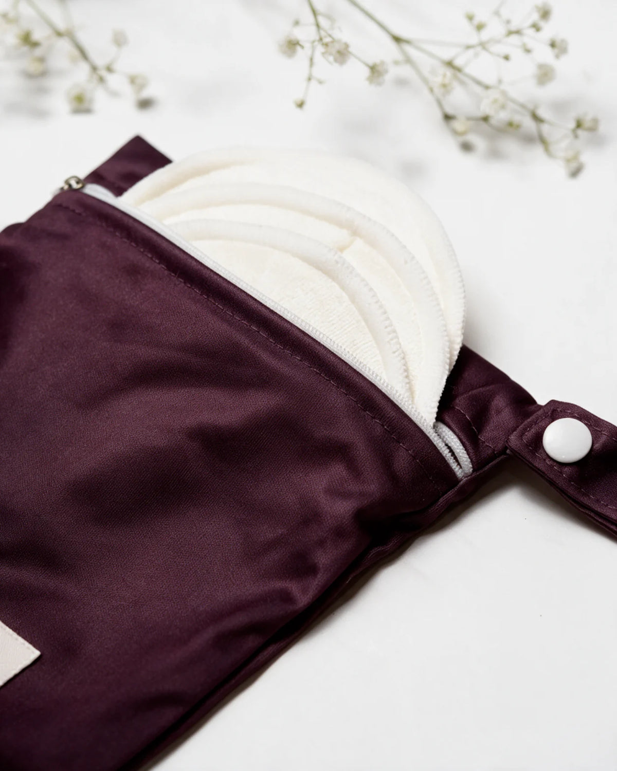 Organic Bamboo Nursing Pads — 10-Pad Set with Washable Bag