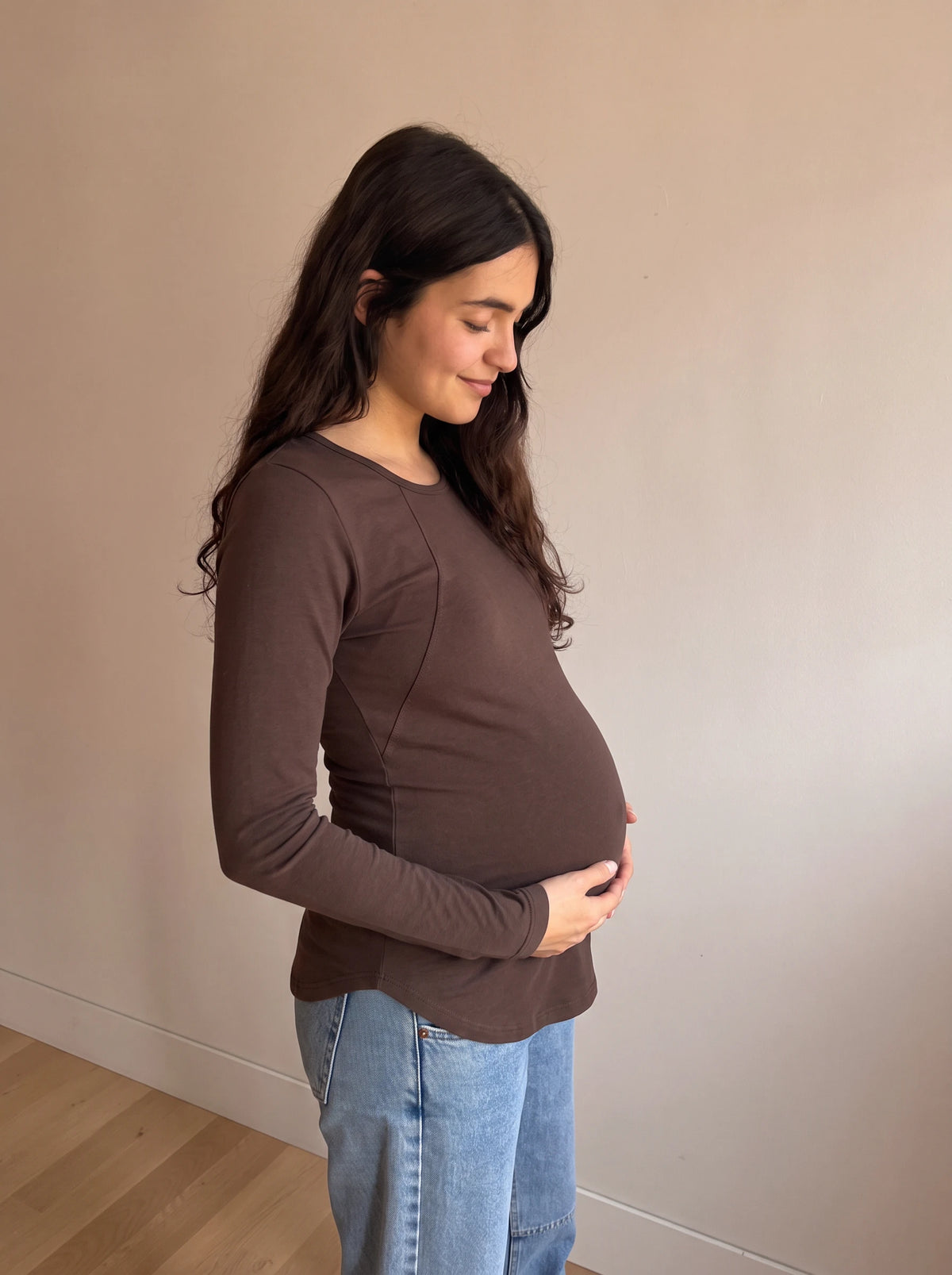Brown long sleeve nursing tee side view over the bump